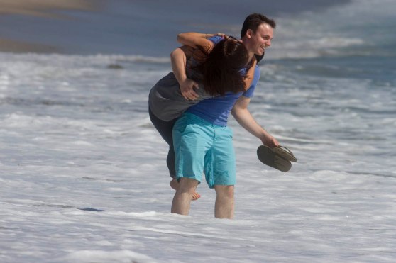 Splish splashing in Cali.