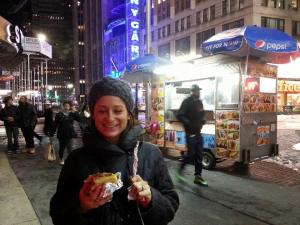 As if we hadn't eaten enough, we stopped for a post-show hot dog treat. Our hot dog vendor was hilarious. He noticed that my rose stem had broken and said, "oh no... not today" and wrapped the stem in tin foil to bring it back to life. Another great NY moment. And ooo was that hot dog delish.