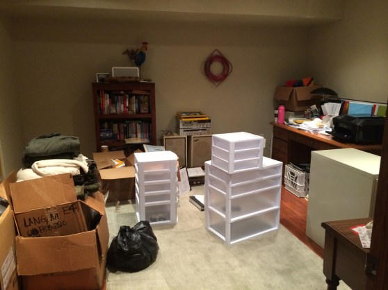 BEFORE shot of the bonus room. Please note that there are piles of papers and crap everywhere and that all craft stuff is thrown into two drawers or somewhere in the desk.