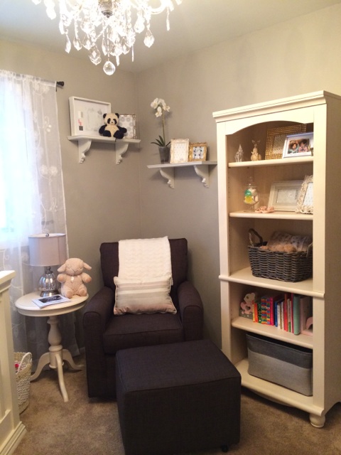 The reading nook with Marky's baby blankey made special by his Grandma Francis! So amazing... And check out the side table, equipped with the sleep sheep!